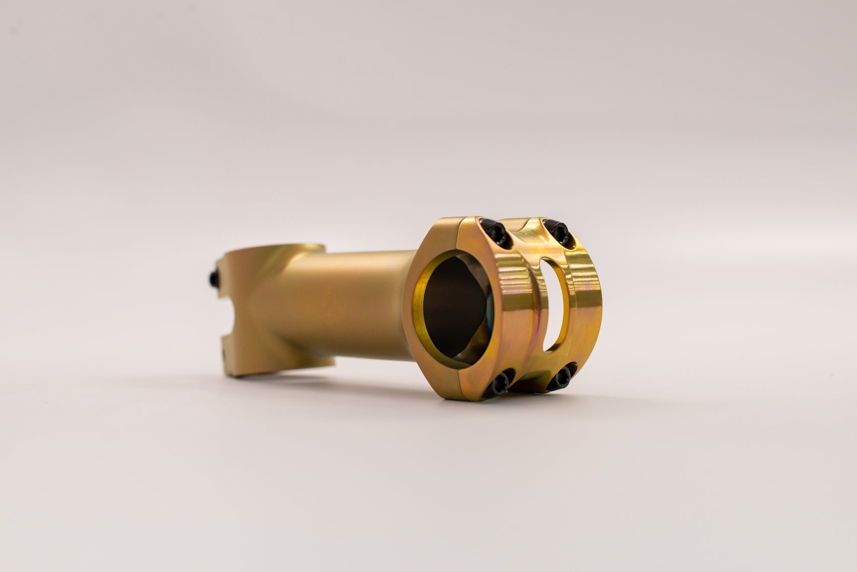 No. 22 | Titanium Stem