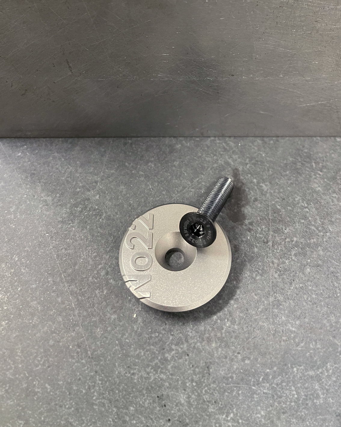 Titanium No. 22 Headset Top Cap