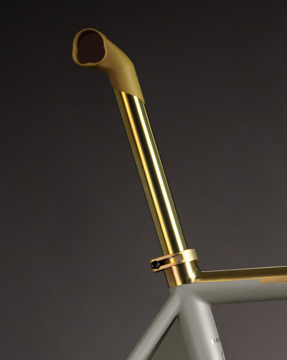 POTEAU DE SIÈGE de vélo en fibre de carbone 340 mm de longueur pour une expér EUR 92,12 POTEAU DE SIÈGE de vélo en fibre de carbone 340 mm de longueur pour une expér EUR 92,12